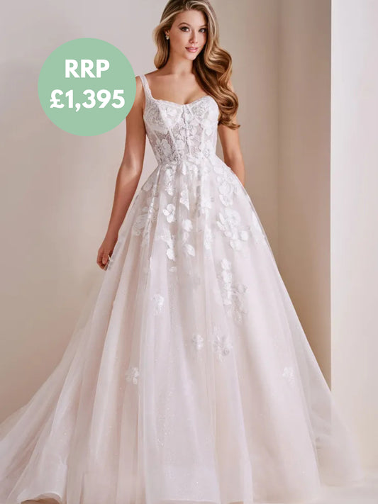 Mon Cheri Bridal Gown- E404