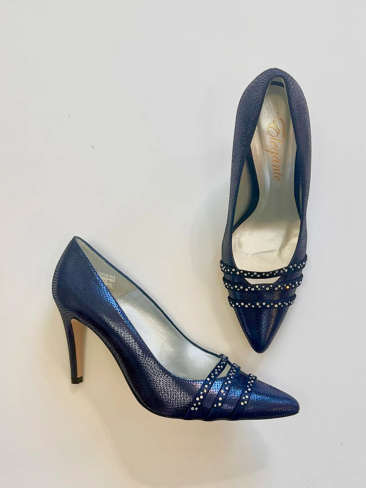Elegante Navy Shoes