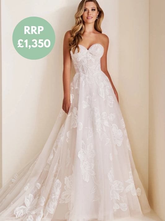 Enchanting Mon Cheri Bridal Gown E603